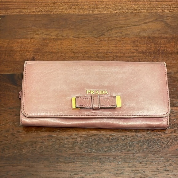 Prada Saffiano Bow Zippy Wallet - Picture 1 of 17